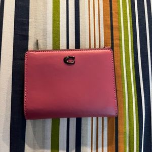 Like new - used once bi fold Coach wallet